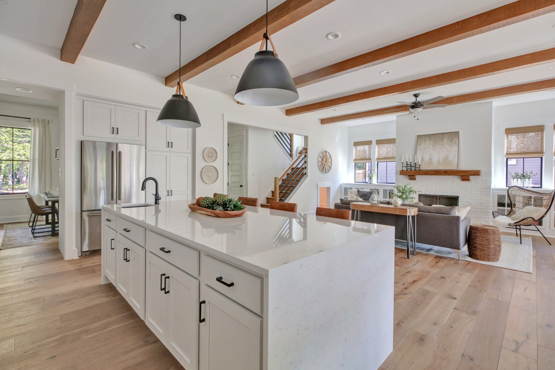 26 Living Room Kitchen